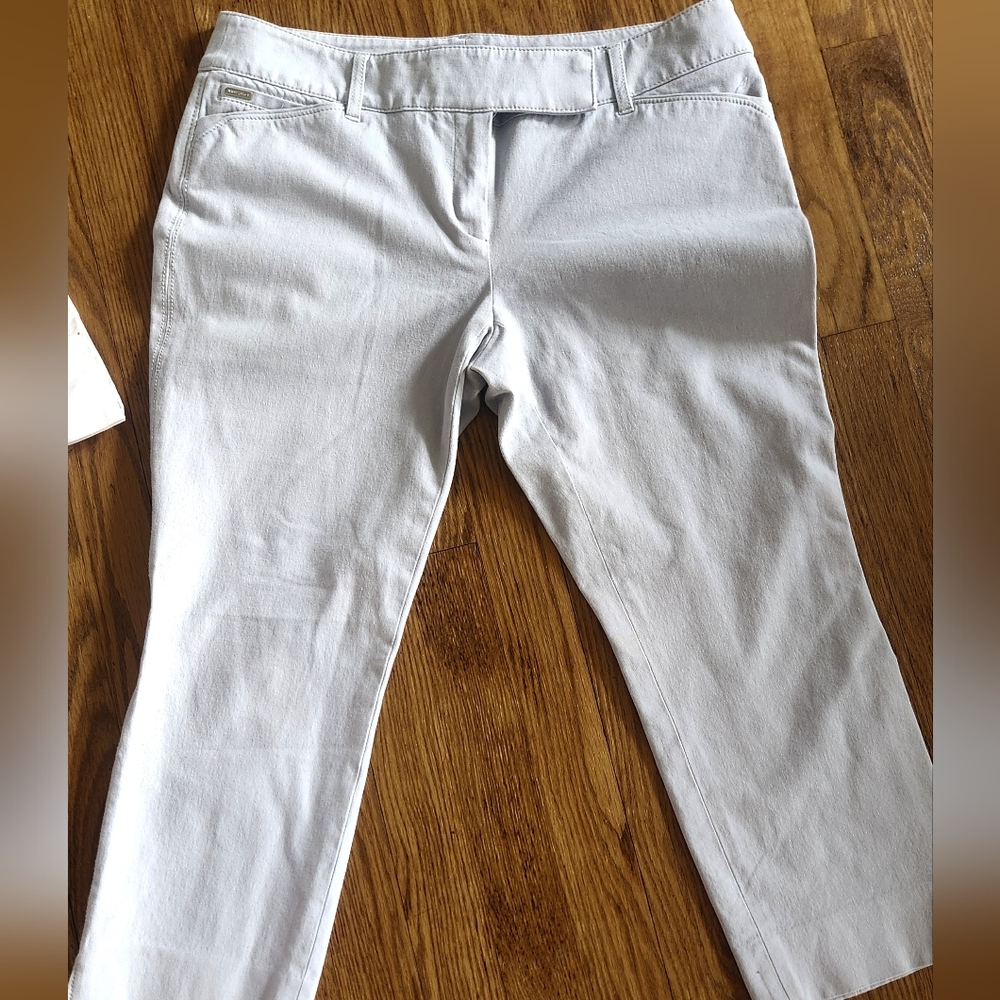 White House Black Market Gray Crop .Pants 6